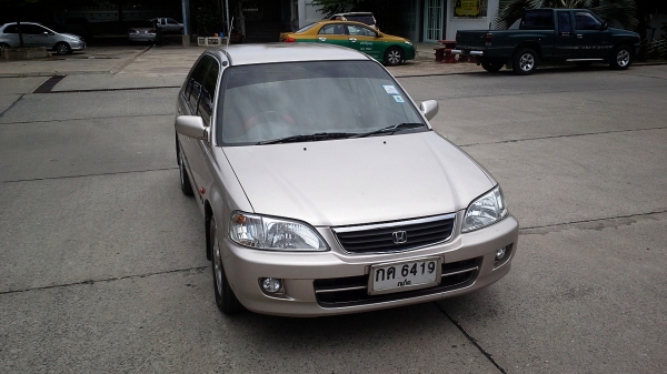 HONDA CITY z ปี2000สวยๆ