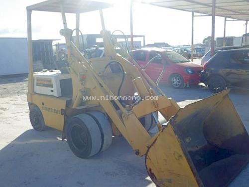 รถตัก   KOMATSU   SD10-3 รหัสสินค้า : 80802433   Line ID: nihonmono  หรือเพิ่มเติมไดที่ www.nihonmono.com