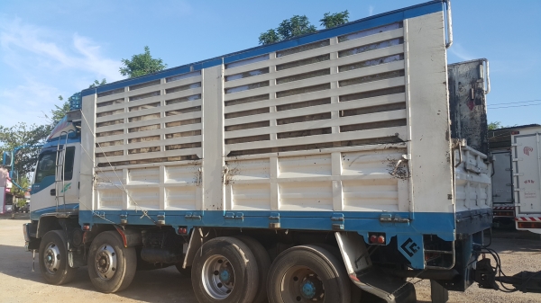 ขายรถพ่วง 20 ล้อ แม่-ลูก กระบะเหล็กคอกเกษตรไม่ดั้ม อู่.ซีทีทรัค ISUZU  270 ปี.25.ส.ค.46 รถสวย ราคา.1650000 ต่อรอง