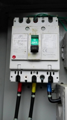 Sale>>ตู้คอนโทรลประกอบใหม่ มีเบรคเกอร์ 100 Amp.และ แมกเนติก เรียบร้อย ไฟเข้าใช้งานได้เลยครับ!!