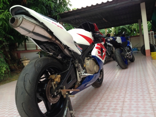 CBR600.ปี04สรรพสารมิตรแท้ๆ รถเครื่องดีสดๆเบยครับ CBR600.ปี04สรรพสารมิตรแท้ๆ รถเครื่องดีสดๆเบยครับ