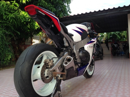CBR1000ปี2008.HRC.เฟรมขาว.สรรพสารมิตรแท้ รถสวยครับเครื่องสดมากๆๆครับๆ