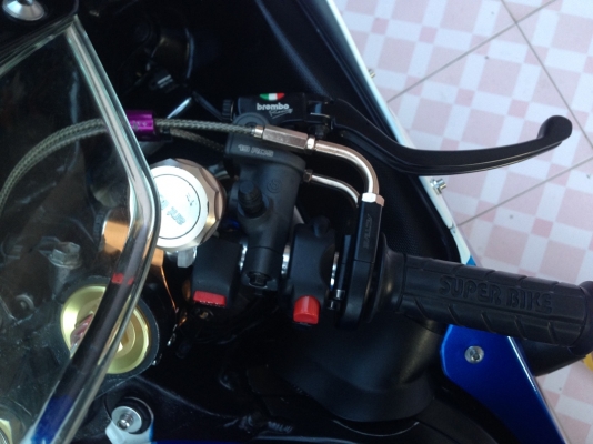 ขอขายGsxr1000(K3)2003ของแต่งเทียบครับรถสวยเครื่องดีมากครับ