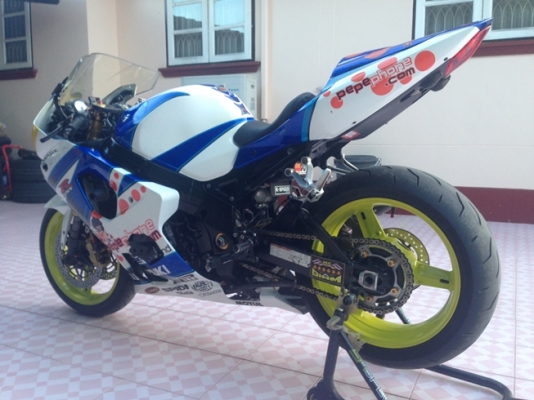 ขอขายGsxr1000(K3)2003ของแต่งเทียบครับรถสวยเครื่องดีมากครับ ขอขายGsxr1000(K3)2003ของแต่งเทียบครับรถสวยเครื่องดีมากครับ