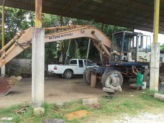 ขายรถแบคโฮ KOMATSU PW150-3 2 เพลา ราคา 650000