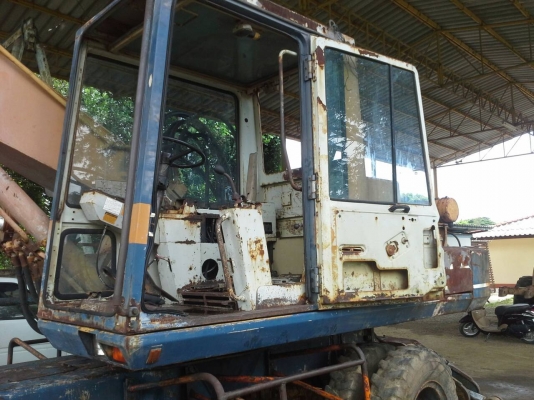 ขายรถแบคโฮ KOMATSU PW150-3 2 เพลา ราคา 650000