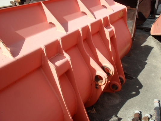 ******bucket LX80 NEW****** ******bucket LX80 NEW******