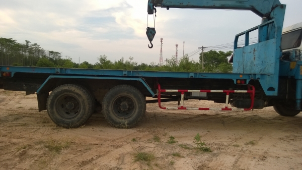 ขายถูก กระบะ พื้นเรียบ พื้นสวย สภาพพร้อมใช้ อุปกรณ์ครบ 081-1841924