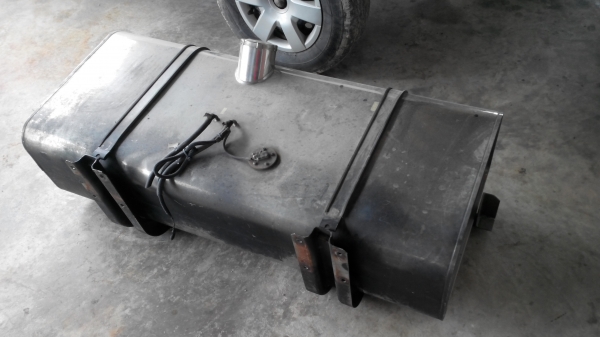 ถังถังน้ำมันสแตนเลส 220 ลิตร