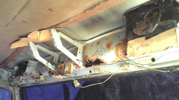 รถมิตซู 10 ล้อดั้ม FN527 - TF  /  220 แรงม้า.    สนใจติดต่อ  081 - 6079515