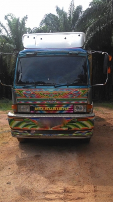 รถมิตซู 10 ล้อดั้ม FN527 - TF  /  220 แรงม้า.    สนใจติดต่อ  081 - 6079515