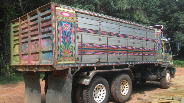 รถมิตซู 10 ล้อดั้ม FN527 - TF  /  220 แรงม้า.    สนใจติดต่อ  081 - 6079515