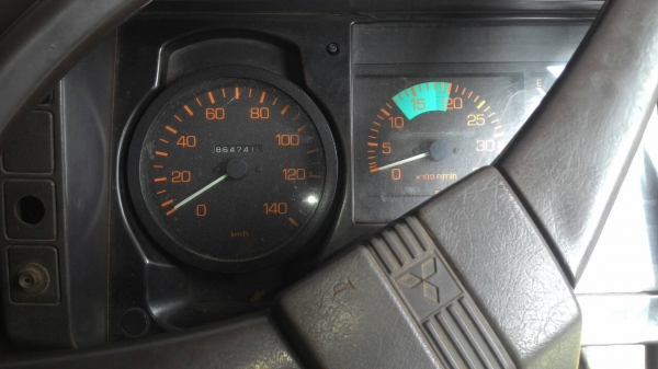 รถมิตซู 10 ล้อดั้ม FN527 - TF  /  220 แรงม้า.    สนใจติดต่อ  081 - 6079515