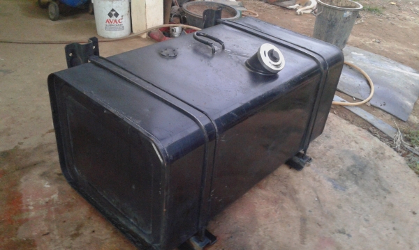 ขายถังน้ำมัน 300 ลิตร เก่าญี่ปุ่นแท้