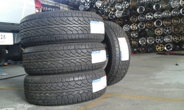 ขายยางใหม่ FALKEN TZ04 265/65-17 เส้นละ 3500
