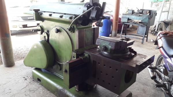 แท่นไส 24 นิ้ว พร้อมใช้งาน สภาพสวย ๆ อุปกรณ์ครบ 59,000