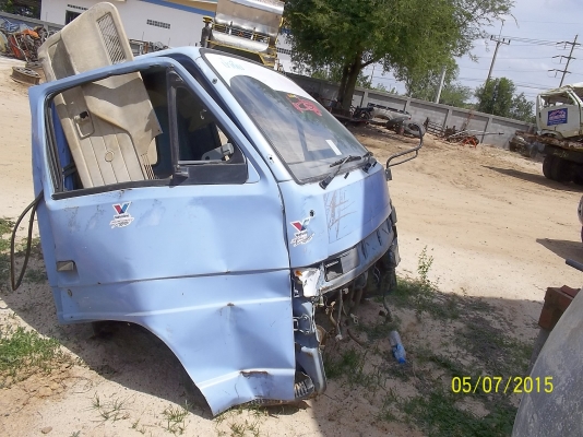 ขายหัวเก๋งISUZU NKR 110 หัวห้าง ตามสภาพ ขายหัวเก๋งISUZU NKR 110 หัวห้าง ตามสภาพ