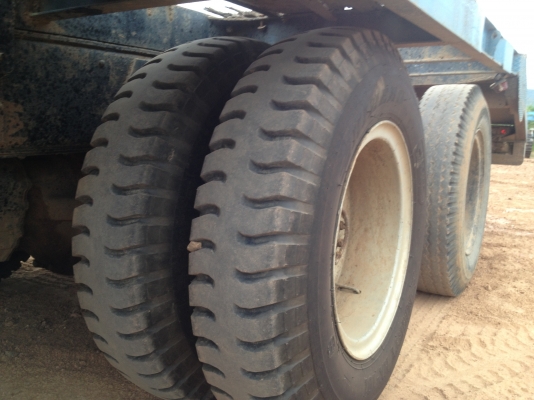 ขายรถ 10 ล้อ 2เพลา เทเลอร์ท้ายลาด (พร้อมโอน ภาษี 31/12/58 )