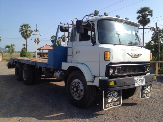 ขายรถ 10 ล้อ 2เพลา เทเลอร์ท้ายลาด (พร้อมโอน ภาษี 31/12/58 )