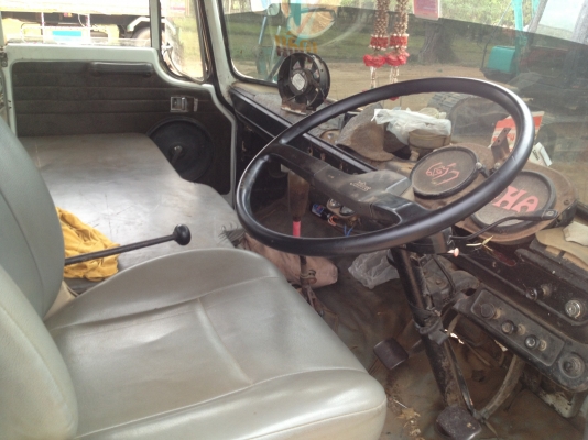 ขายรถ 10 ล้อ 2เพลา เทเลอร์ท้ายลาด (พร้อมโอน ภาษี 31/12/58 )