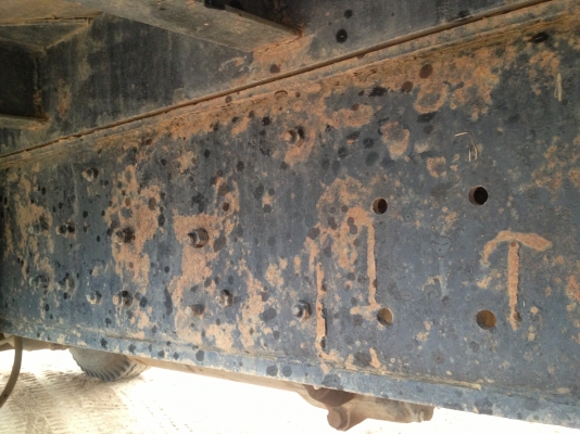 ขายรถ 10 ล้อ 2เพลา เทเลอร์ท้ายลาด (พร้อมโอน ภาษี 31/12/58 )