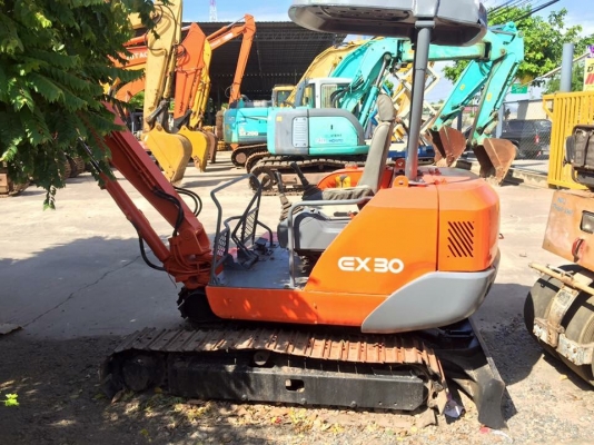 EX30 เก่านอกญี่ปุ่นไม่เคยใช้งานในไทย ราคา 350,000 บาท
