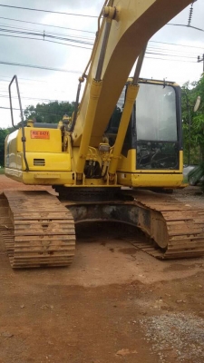 รถขุด PC200-7 รถญี่ปุ่นปี 2010 ทำงาน 10745 ชม. มีลายด์เจาะ รถสวยมาก
