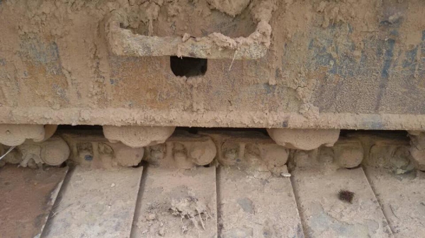 รถขุด PC200-7 รถญี่ปุ่นปี 2010 ทำงาน 10745 ชม. มีลายด์เจาะ รถสวยมาก