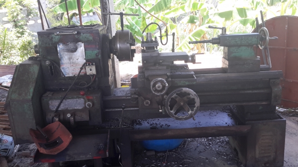 แท่นกลึง