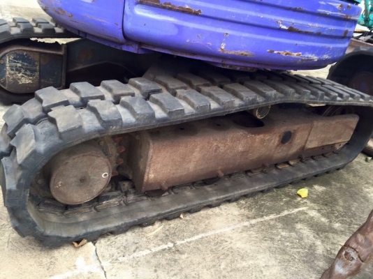 PC30-FR มีใบมีด  เก่านอกไม่เคยใช้งานในไทย  ราคา 380,000 บาท