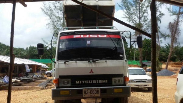 10 ล้อดั้ม 220 แรง FUSO FN527M-TFX5232 ปี 2539 รถสวย เล่มติดมือ