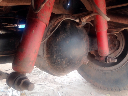 HINO FD 185 HP HO7C หกล้อดั๊มพ์ กระบะดั๊มพ์เหล็ก 6 ตันความยาว 3.60 เมตรสวยๆพร้อมบรรทุกพร้อมใช้งานได้เลย เครื่องยนต์แรงดีไม่มีเยิ้ม ภายในคอนโซลสวยครบ พวงมาลัยเพาเวอร์ เบรคลม ช่วงล่างใหญ่คัชซีไม่แตกบวม ยาง 8.25 ขอบ 20 สภาพดีประมาณ 60\% พร้อมใช้งาน เอกสารทะเบ