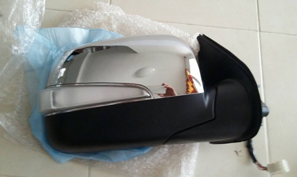 กระจกมองข้างไฟฟ้า  isuzu d-max