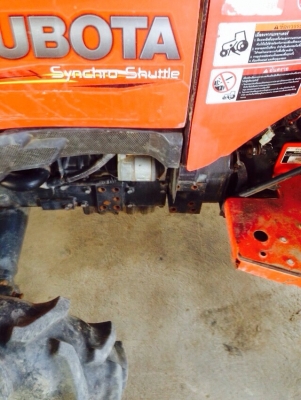 ขาย 36 แรง พร้อมอุปกรณ์2ชิ้น ใบดันหน้า จอบหมุ่น รถ1200 ชั่วโมง 300,000 ต่อรองได้