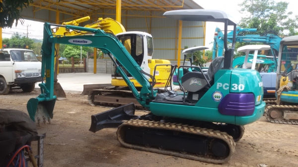 ขายรถขุด KOMATSU PC30-7(ยอดนิยม)เก่านอกแท้ญี่ปุ่น มีเอกสารแจ้งจำหน่ายอินวอย ไม่เคยใช้งานในไทยครับ ขายรถขุด KOMATSU PC30-7(ยอดนิยม)เก่านอกแท้ญี่ปุ่น มีเอกสารแจ้งจำหน่ายอินวอย ไม่เคยใช้งานในไทยครับ