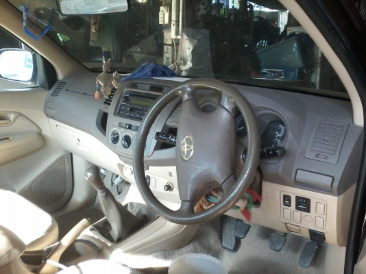 ขายด่วนครับ TOYOTA VIGO D4D 3000 G รถสวยครับ (ขาดกล่องคุมเครื่อง 2 กล่อง) ขายด่วนครับ TOYOTA VIGO D4D 3000 G รถสวยครับ (ขาดกล่องคุมเครื่อง 2 กล่อง)