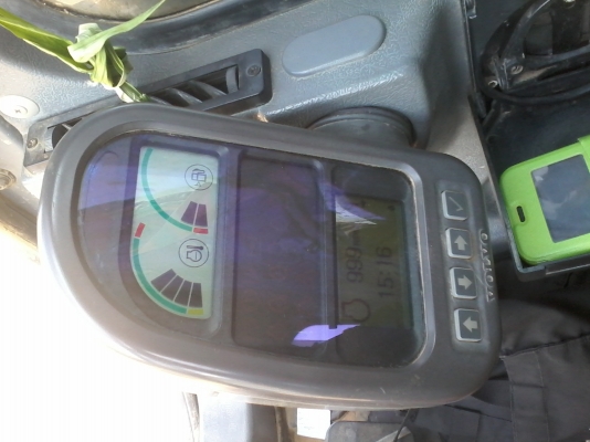 ขายด่วนครับ รถแบ็คโฮ VOVLO EC210 Bใช้งาน 6XXX ซ.ม. โรเลอร์ 7 ลูก รถสวยมาก ออกมาป้ายแดง มี 3 คัน ครับ