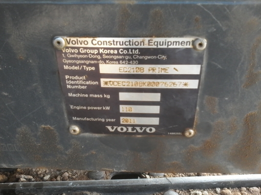 ขายด่วนครับ รถแบ็คโฮ VOVLO EC210 Bใช้งาน 6XXX ซ.ม. โรเลอร์ 7 ลูก รถสวยมาก ออกมาป้ายแดง มี 3 คัน ครับ