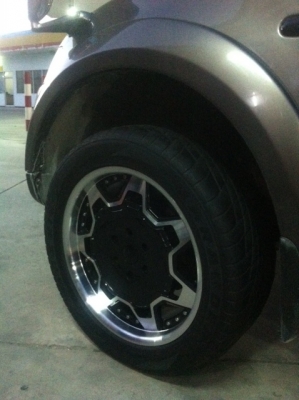 ล้อขอบ 22 พร้อมยาง