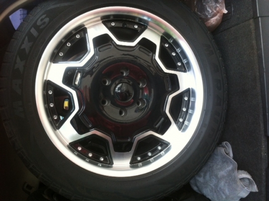 ล้อขอบ 22 พร้อมยาง ล้อขอบ 22 พร้อมยาง