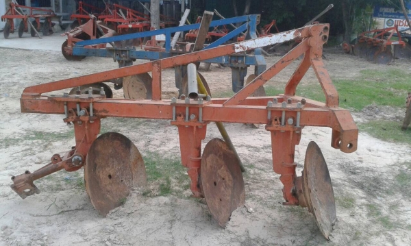 ==>ขายโรตารี่ และผานราคาถูกครับ