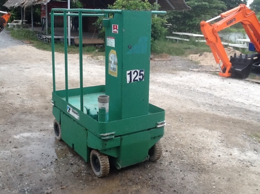 ลิฟยกสภาพดีพร้อมใช้ สูง4เมตร เพิ่งเข้าจากญี่ปุ่น ราคาไม่แพงครับ