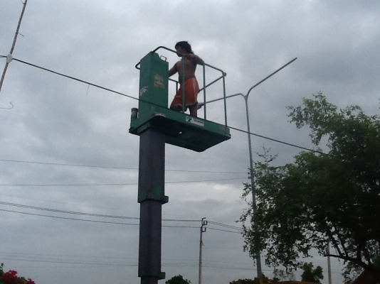 ลิฟยกสภาพดีพร้อมใช้ สูง4เมตร เพิ่งเข้าจากญี่ปุ่น ราคาไม่แพงครับ