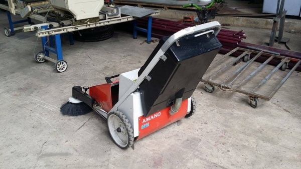 เครื่องดูดฝุ่นเก่าญี่ปุ่น AMANO รุ่น  FE100 สภาพดี เครื่องพร้อมใช้งาน  ขนาดกระทัดรัด