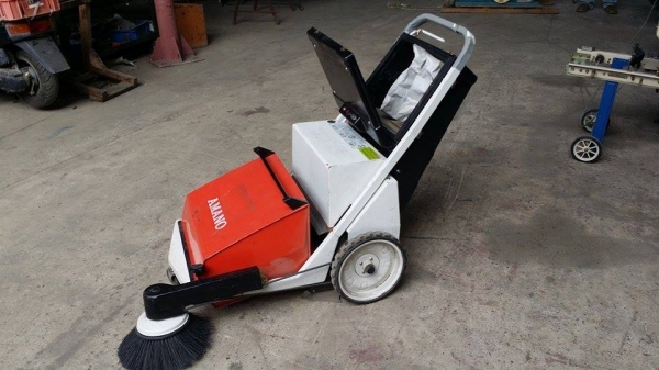 เครื่องดูดฝุ่นเก่าญี่ปุ่น AMANO รุ่น  FE100 สภาพดี เครื่องพร้อมใช้งาน  ขนาดกระทัดรัด