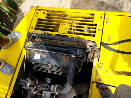 ขายรถแบคโฮ KOMATSU PC200-6 เอกสารอินวอย ระบบไฟเต็ม ซีเรียล 90000 กว่า ราคา 850000