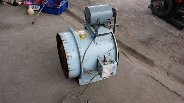 มอเตอร์เครื่องอบข้าวเก่าญี่ปุ่น TOSHIBA รุ่น  200W สภาพดี เครื่องพร้อมใช้งาน  ขนาดกระทัดรัด