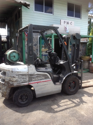 +++ ขายโฟล์คลิฟท์ NISSAN  FG25  (รุ่นใหม่)  ขนาด  2.5  ตัน  เครื่องยนต์เบนซิน  ติดแก๊ส   สภาพ  90 \%    เสา  3  เมตร   งา 1,070  มม.  เกียร์ออโตเมติค  ยางตัน  ชม. การทำงาน  3,900  ชม.  รับประกันเครื่อง + เกียร์  3  เดือนครับ