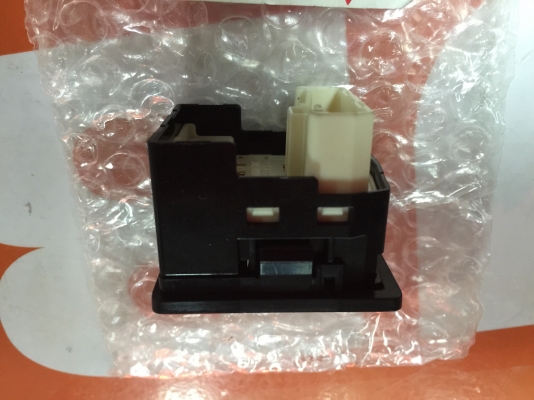 ขายรังผึ้งแอร์ของรถยนต์ DAIHATSU รุ่น MIRA L80 ของแท้มิร่า