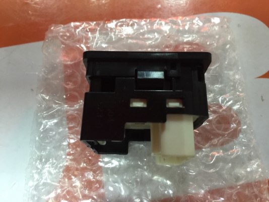 ขายรังผึ้งแอร์ของรถยนต์ DAIHATSU รุ่น MIRA L80 ของแท้มิร่า